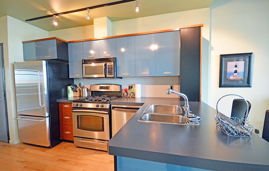 304 Kitchen