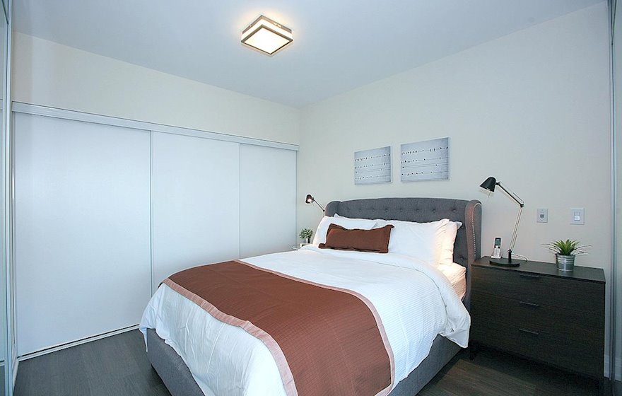 Master Bedroom Queen Mattress Fully Furnished Apartment Suite North York