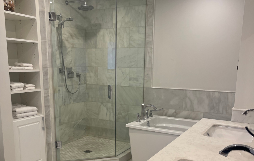 Main Bathroom