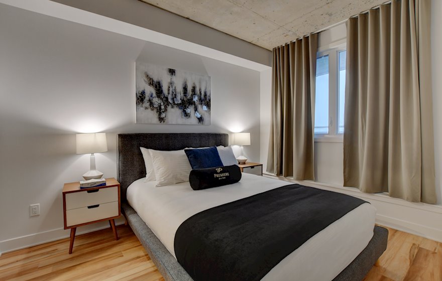 6 - Bedroom