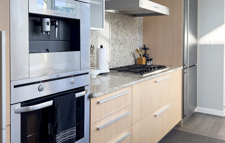 Falls 1401 kitchen 2