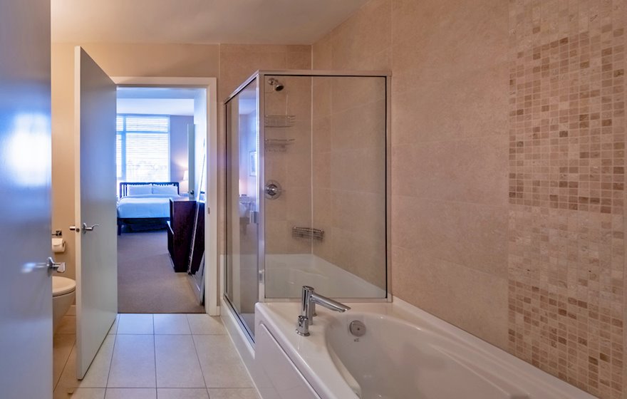 Balance 408A Shared Ensuite bathroom