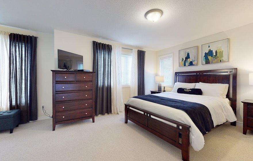 Principal bedroom