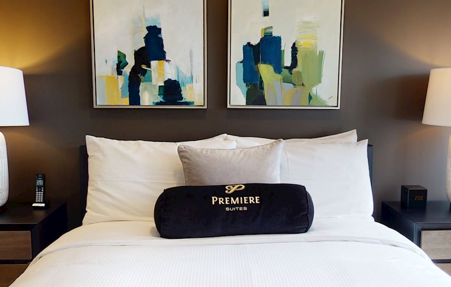 Principal Bedroom Queen Mattress Fully Furnished Apartment Suite Downtown Toronto
