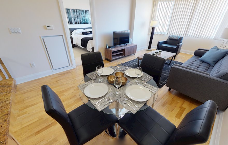 406 Dining Room Fully Furnished Apartment Suite Kanata