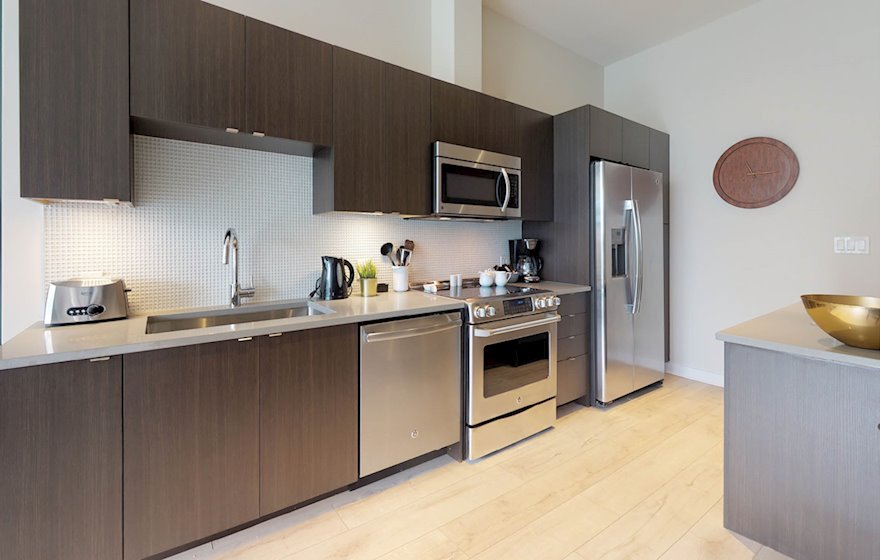 Kitchen Fully Equipped Five Appliances Stainless Steel Dartmouth NS