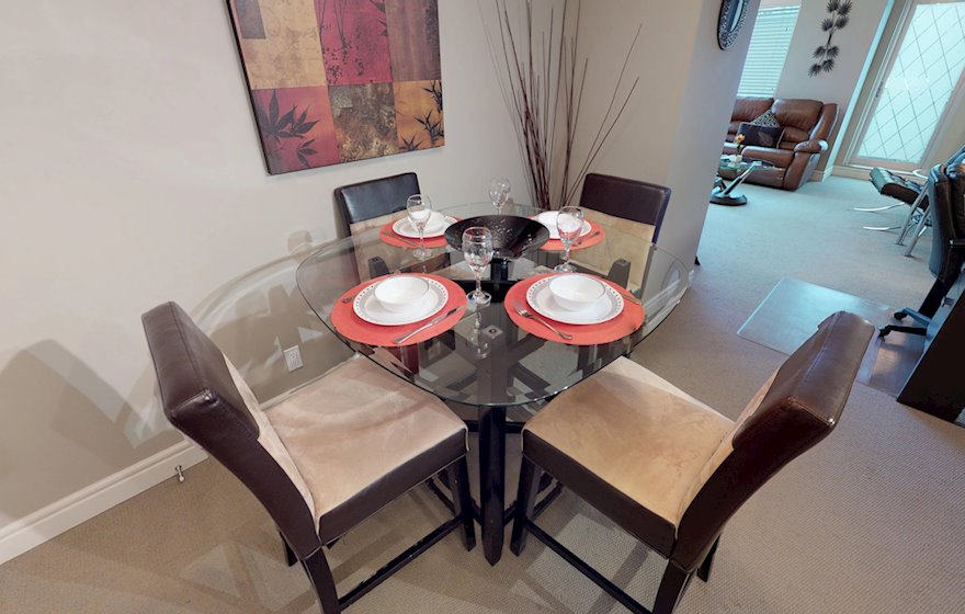 Dining Room (1601)