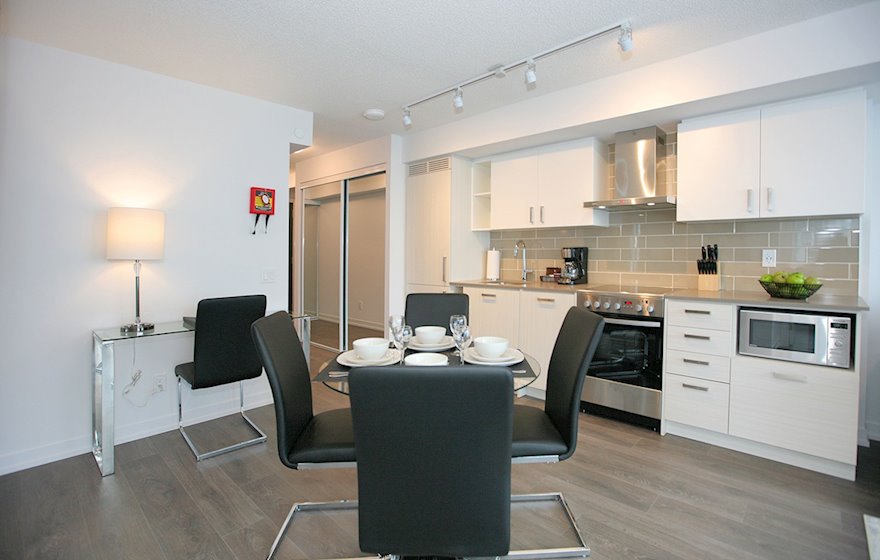 Designated Office Desk Free WiFi Free National Telephone Calls - Midtown Toronto
