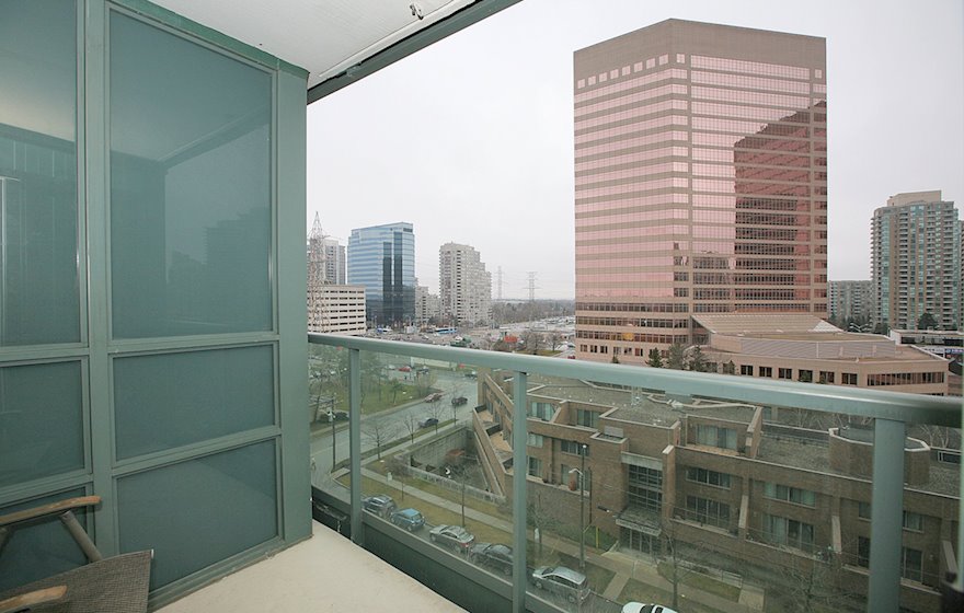 Balcony / In Suite Laundry Furnished Apartment Suite North York