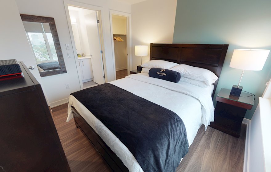 804 - Principal Bedroom Queen Mattress Fully Furnished Apartment Suite Ottawa