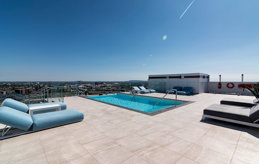 10 - Pool