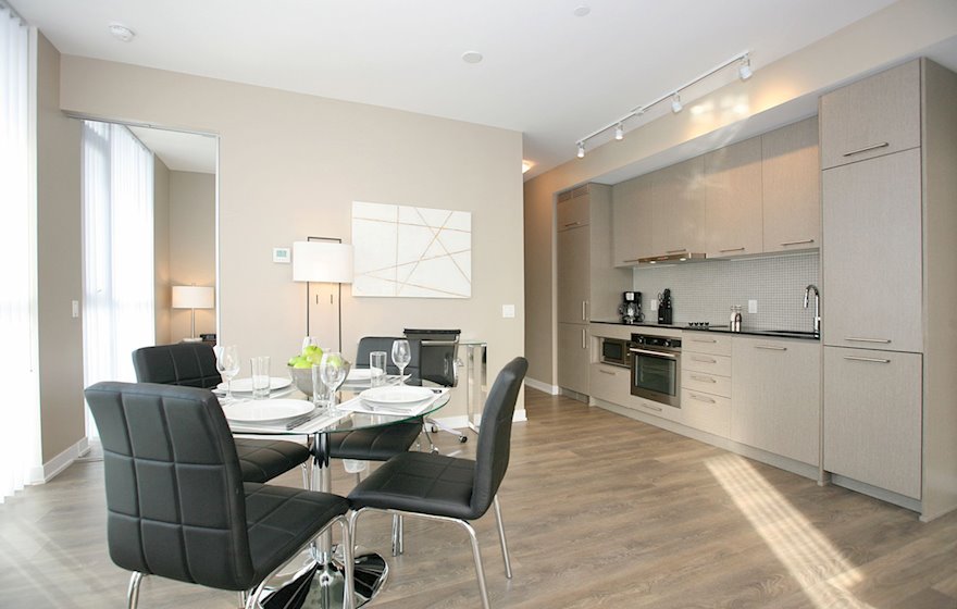 Kitchen Fully Equipped Five Appliances Toronto