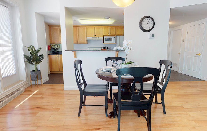5 Kitchen Fully Equipped Five Appliances Dining Room Fully Furnished Apartment Suite Moncton NB