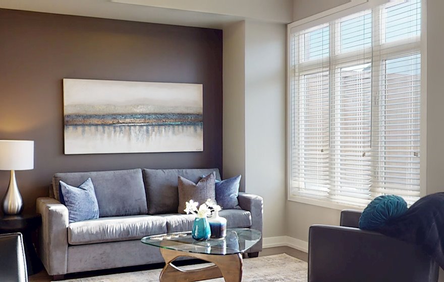 Living Room Free WiFi Fully Furnished Apartment Suite Oakville