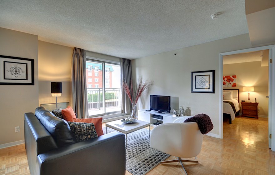 2 - Living Room