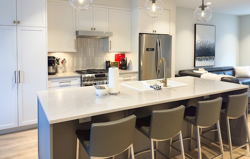 Kings Road #14 kitchen