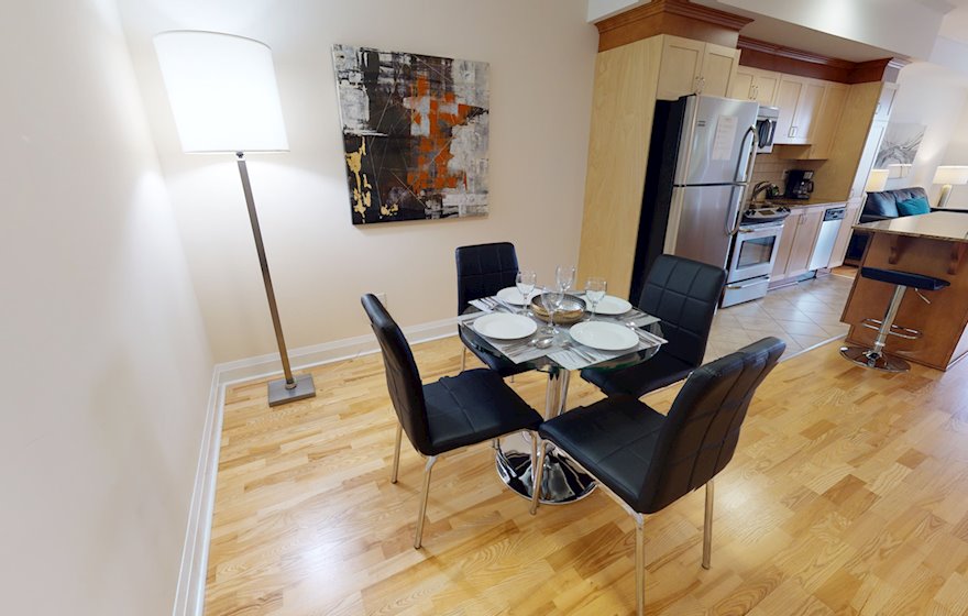 805 Dining Room Fully Furnished Apartment Suite Kanata