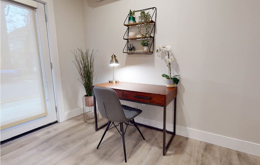 6 Designated Office Desk Free WiFi Free National Telephone Calls Moncton NB