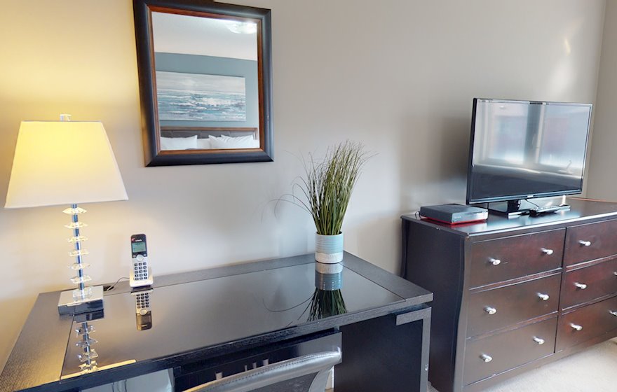 Principal Bedroom King Mattress Fully Furnished Apartment Suite Brampton