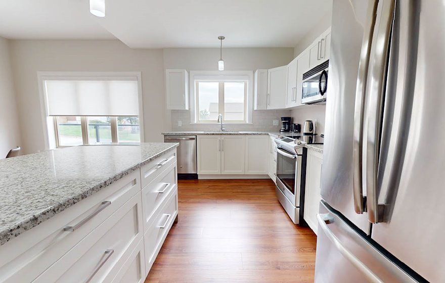 8 Kitchen Fully Equipped Five Appliances Stainless Steel Dieppe New Brunswick