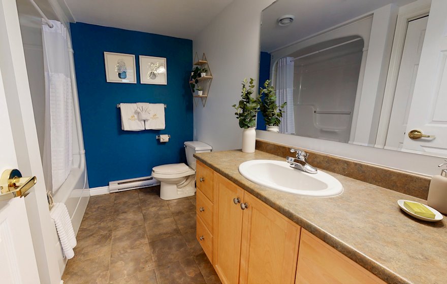 9 Bathroom Walk In Shower Fully Furnished Apartment Suite Moncton NB