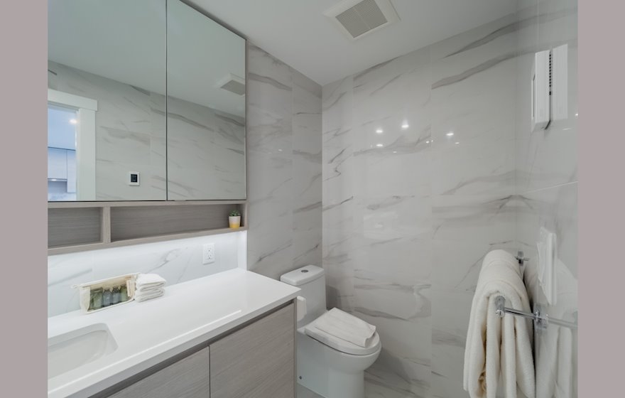 Fully Furnished Condo /Kitchen