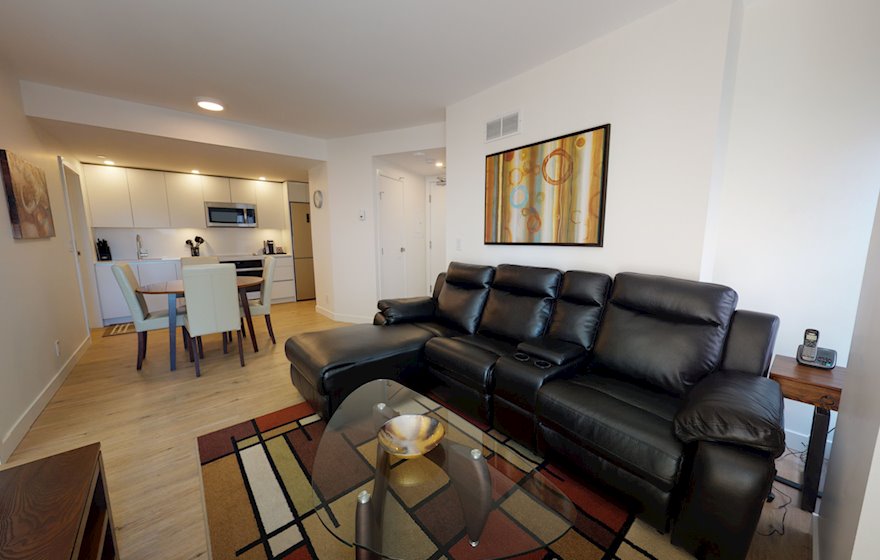 Suite View (802)