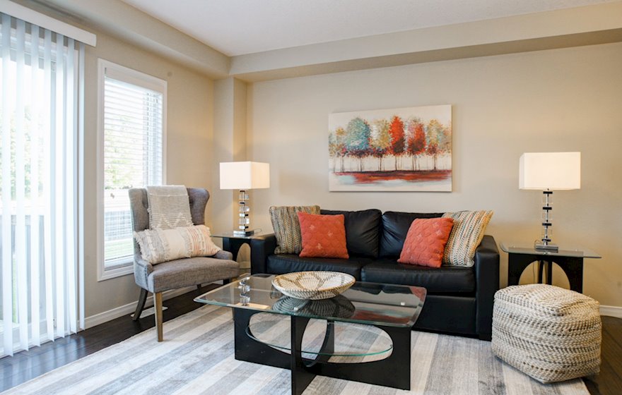 Living Room Free WiFi Fully Furnished Apartment Suite Kitchener