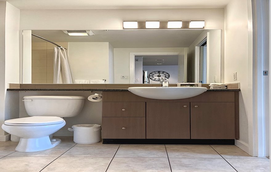 Corazon 507 bathroom