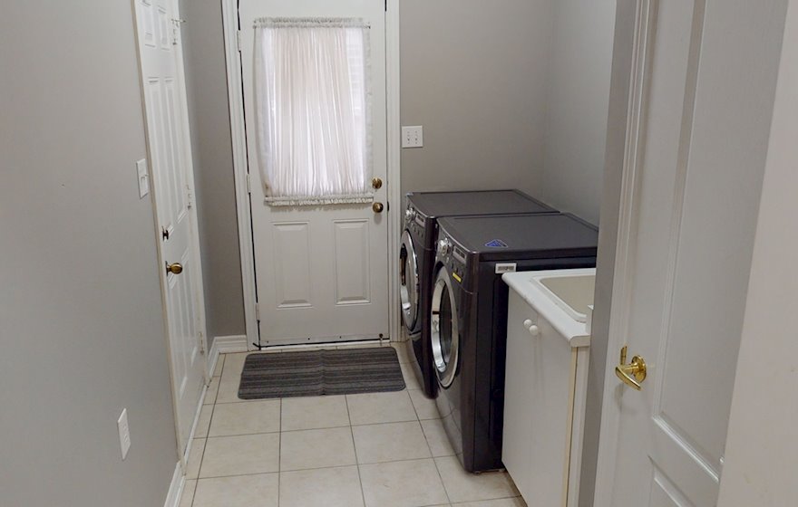 In Suite Laundry Furnished Apartment Suite Brampton