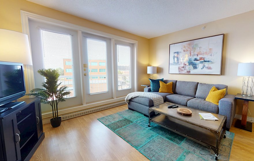 18 Living Room Free WiFi Fully Furnished Apartment Waterview Suite Moncton NB