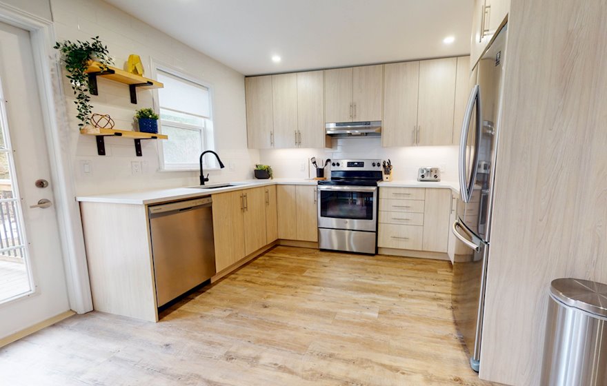 2 Kitchen Fully Equipped Five Appliances Stainless Steel Bedford, NS