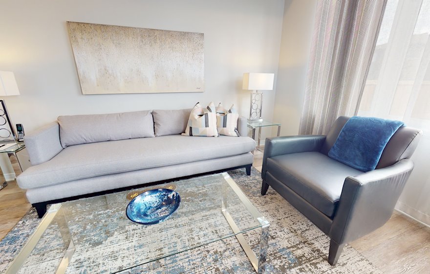 Living Room Free WiFi Fully Furnished Apartment Suite Kanata