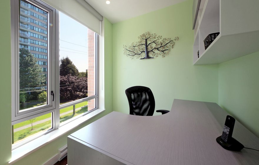 Duet one bedroom condo with office