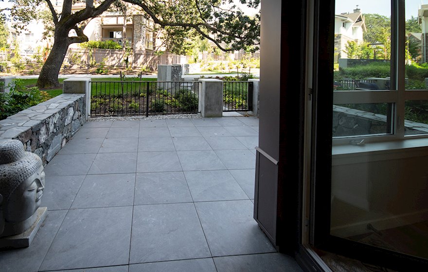 Bellewood 102 patio