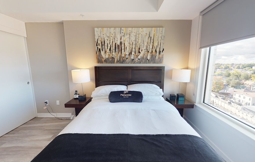 911 - Principal Bedroom Queen Mattress Fully Furnished Apartment Suite Ottawa