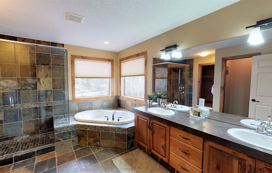 Ensuite