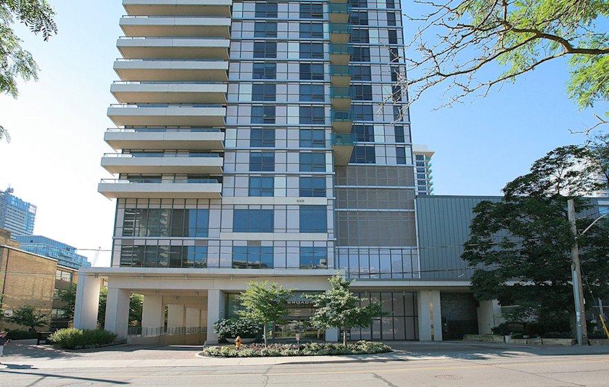 Exterior - Pool Fitness Common Area Free Access Midtown Toronto