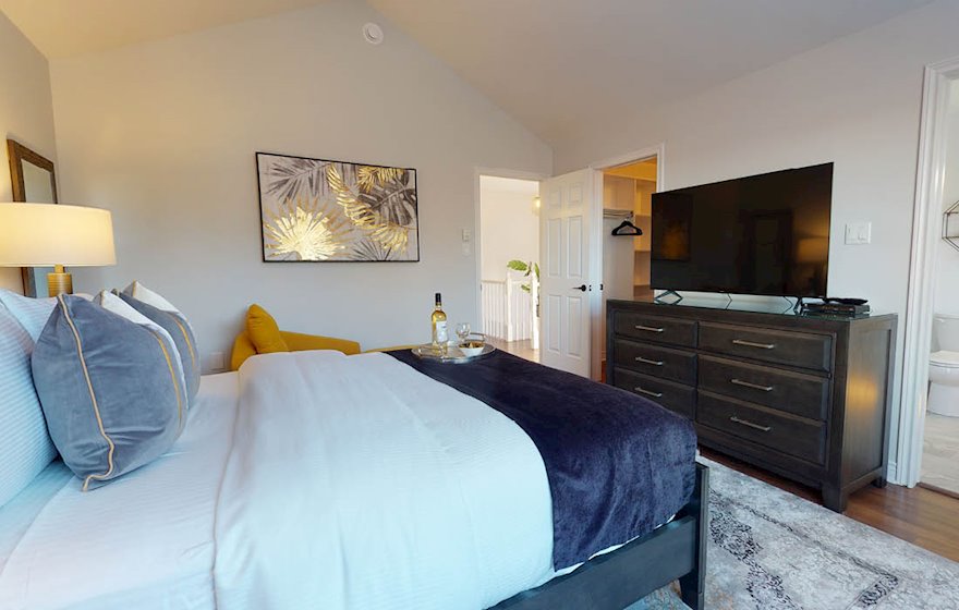 12 Living Room Temporary Housing Bedford Fully Furnished Short-Term Rental Townhouse Bedford NS