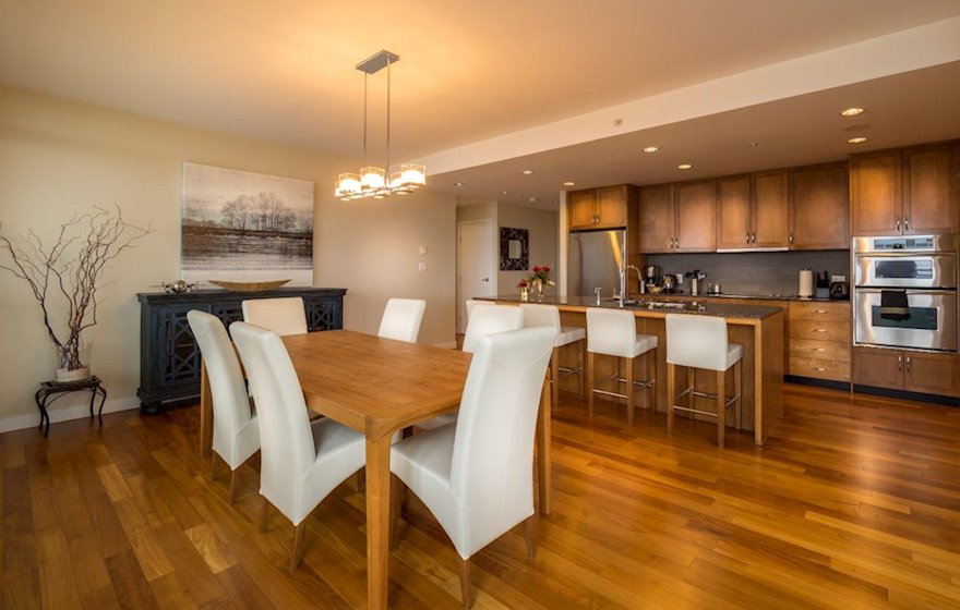Belvedere Suite 1402 - Dining Room/Kitchen