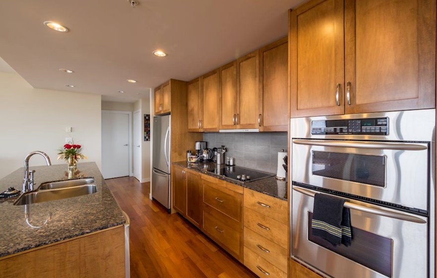Belvedere Suite 1402 Kitchen