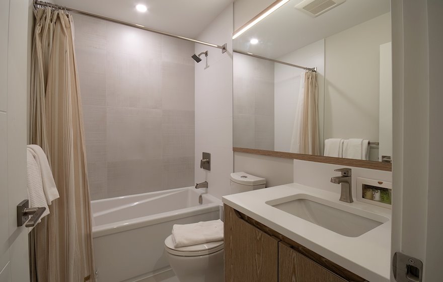 Bellewood park 102 bathroom