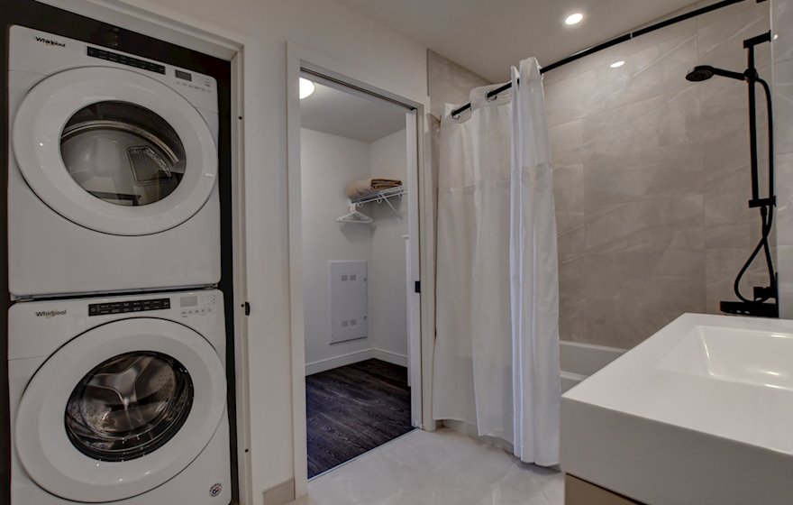 9 - Laundry Room