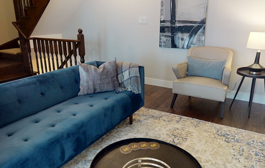 Living Room Free WiFi Fully Furnished Apartment Suite Oakville