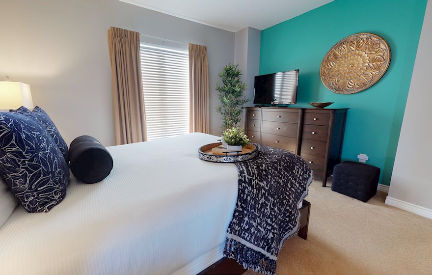 19 Master Bedroom Fully Furnished Apartment Suite Moncton NB