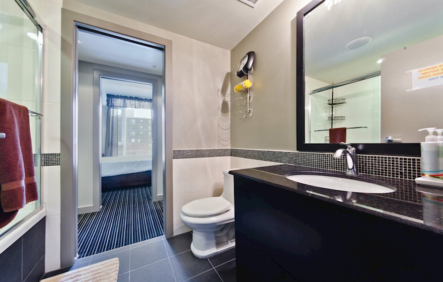Bathroom (1608)