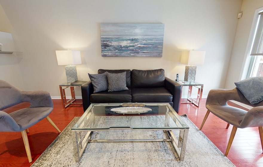 Living Room Free WiFi Fully Furnished Apartment Suite Kanata