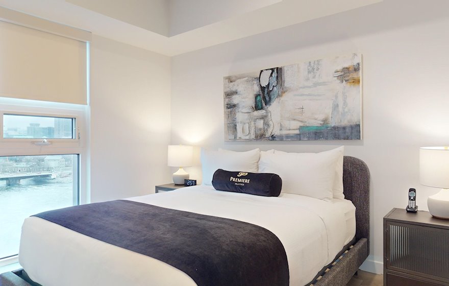 Principal Bedroom Queen Mattress Fully Furnished Apartment Suite Gatineau