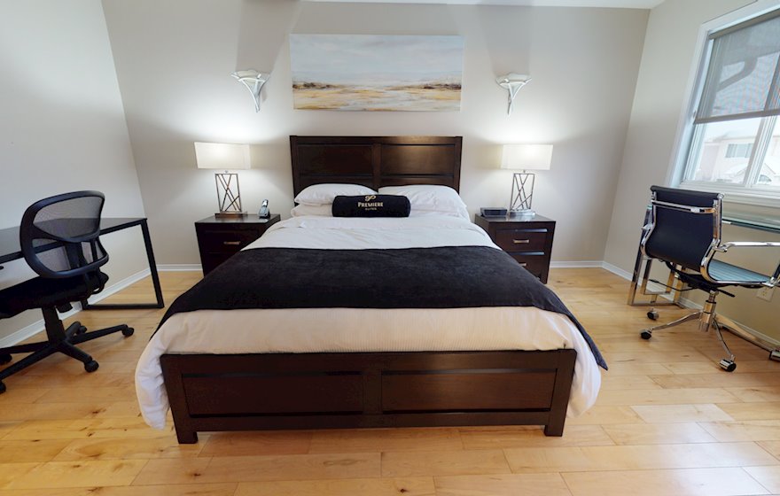 Principal Bedroom Queen Mattress Fully Furnished Apartment Suite Kanata