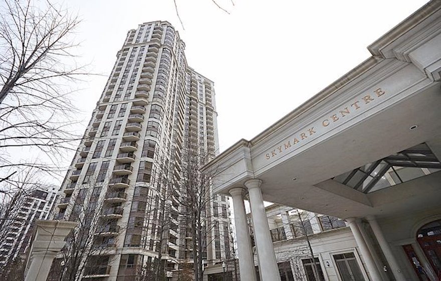 Exterior / Pool Fitness Common Area Free Access North York